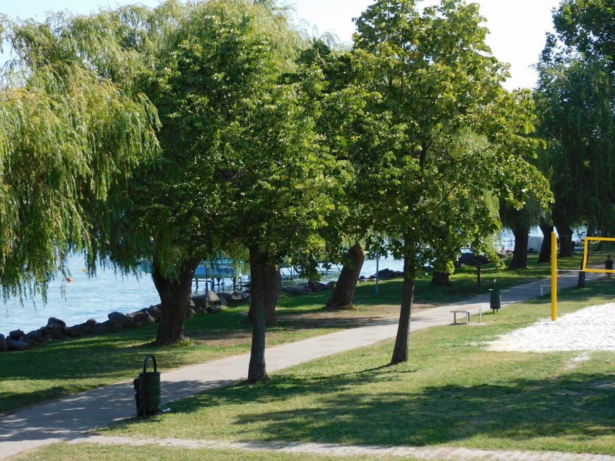 Apartmán Katamaran Siófok Exteriér fotografie